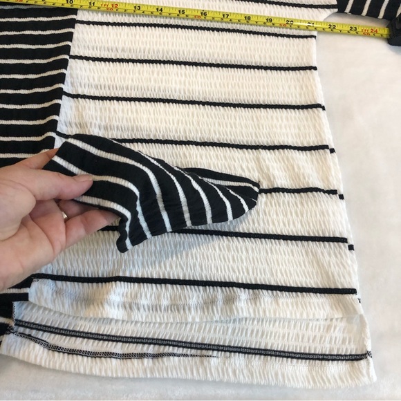 Et’Lois Mickey Sweater size Small - Picture 9 of 15